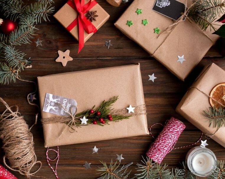 des stratégies efficaces pour augmenter vos ventes à Noël, comme l’optimisation des campagnes marketing, l’utilisation de promotions attractives, le recours au contenu personnalisé, et l’importance des réseaux sociaux pour capter l’attention des consommateurs en cette période festive.