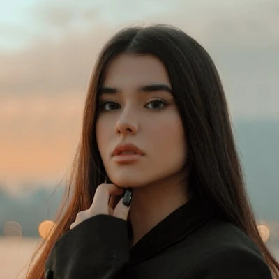 Solutions et plateformes de chatbots IA Chez AI 2MAG, nous vous proposons une gamme complète de solutions de chatbots IA pour répondre à tous vos besoins. Que vous cherchiez à améliorer votre service client, à booster votre marketing digital, à optimiser vos ventes ou à offrir un support technique de qualité, nos chatbots sur mesure sont là pour vous aider.